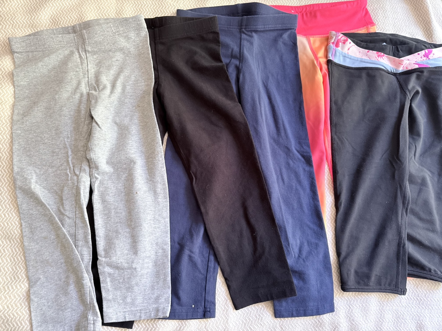Ivivva& Old Navy Girls Leggings Bundle size 8