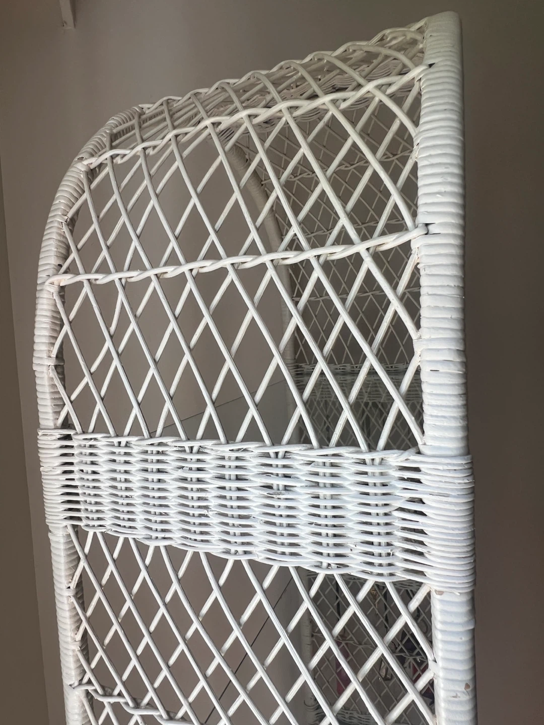 Vintage Wicker Display Shelving - photo 2
