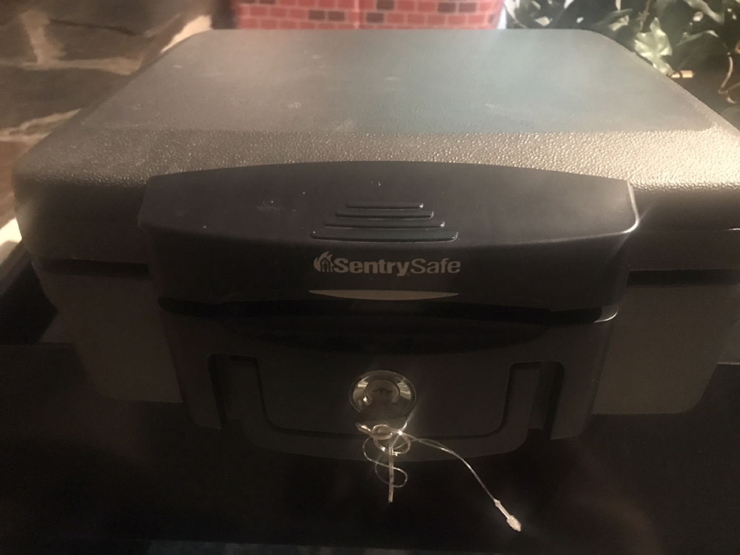 SentrySafe Fire Chest - Won’t Close completely