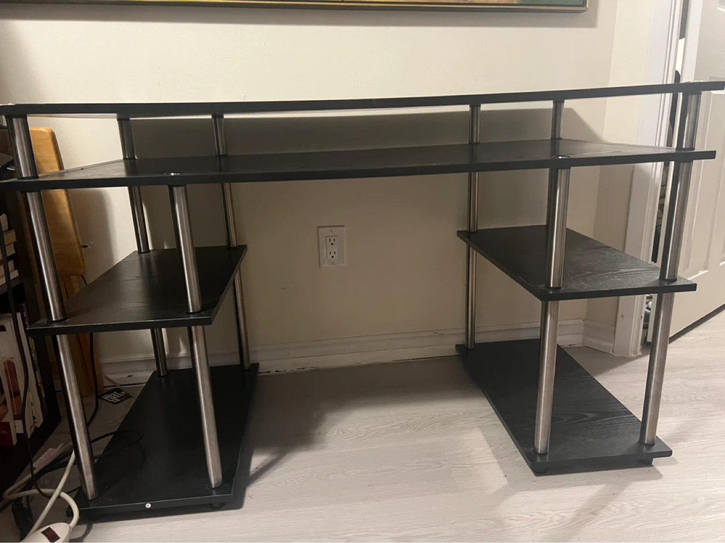 Table - photo 2