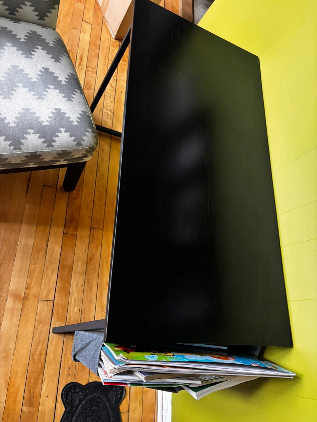 Black Desk with Fabric Magazine Holder & upholstered chair - photo 4