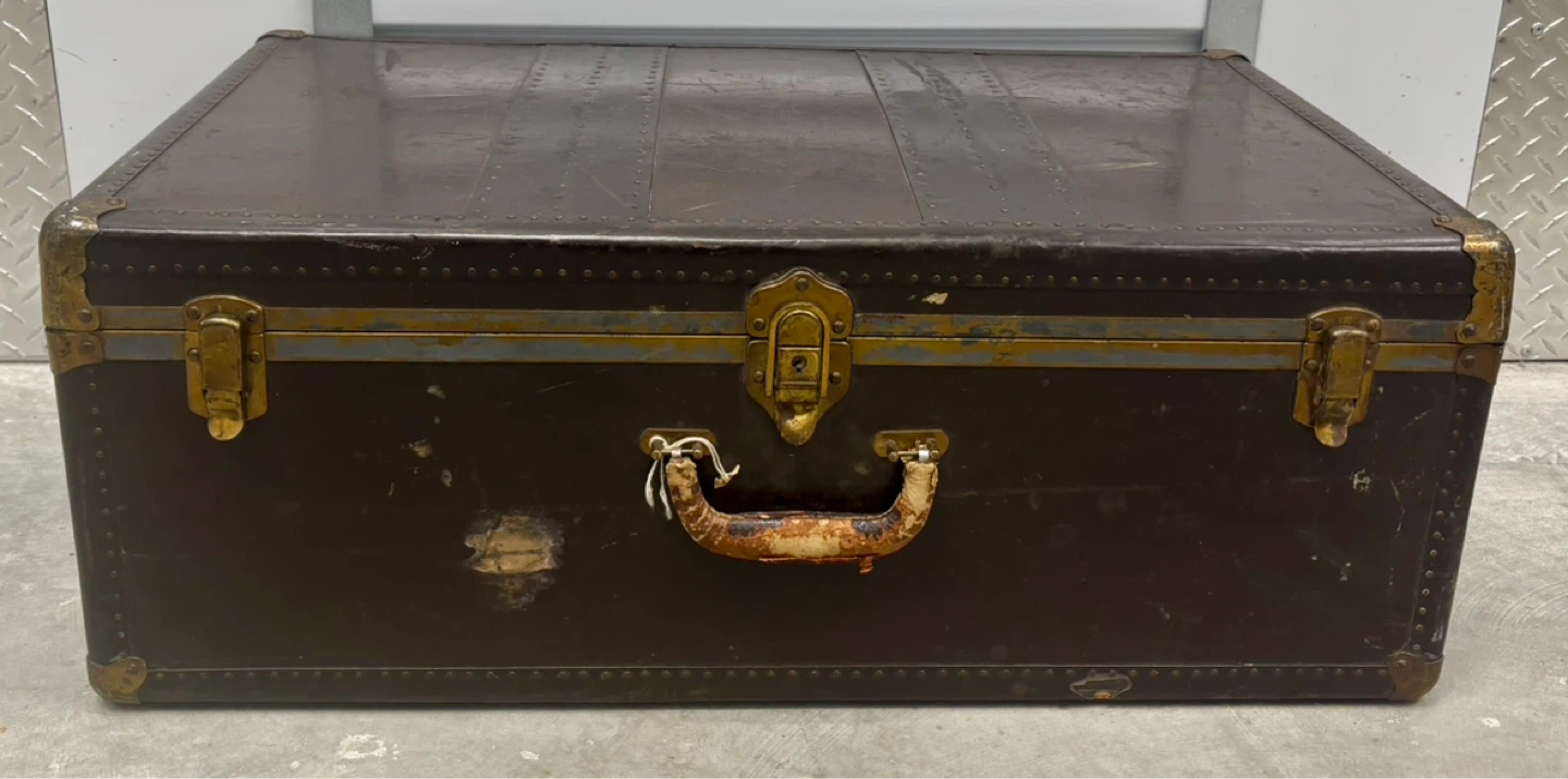 Vintage Steamer Trunk Luggage