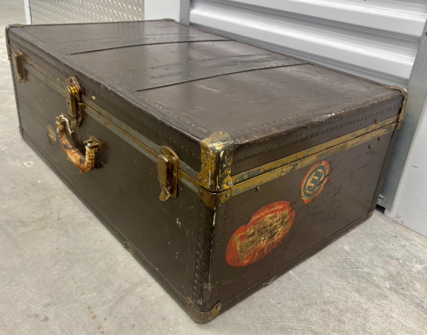 Vintage Steamer Trunk Luggage - photo 2