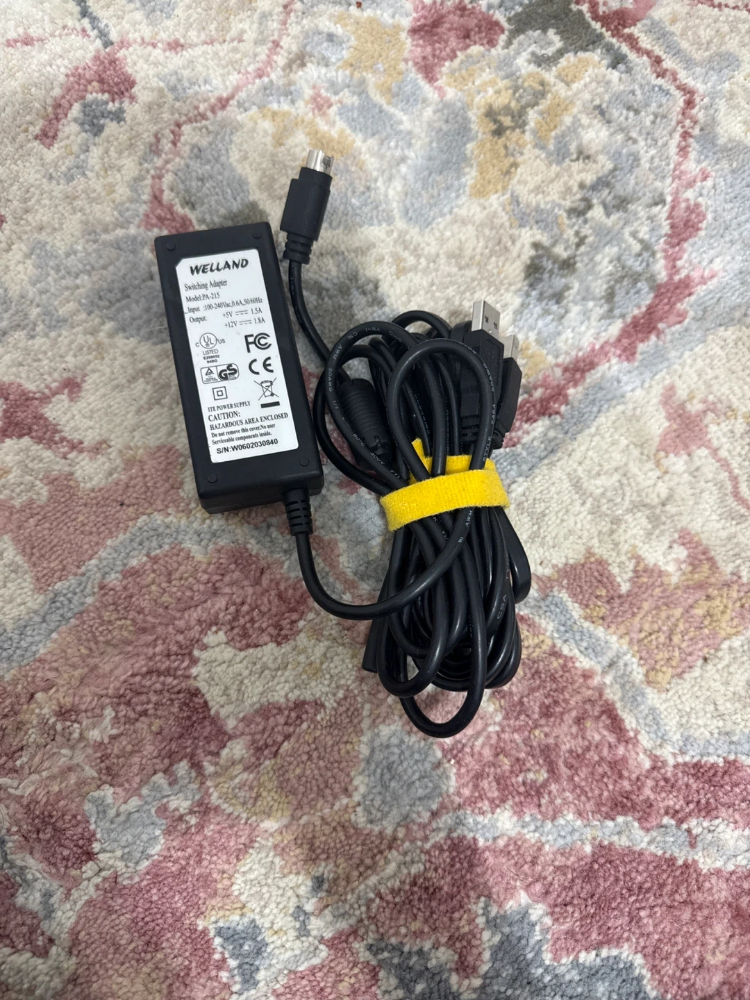 Welland PA-215 Switching Adapter +5V 1.5A / +12V 1.8A
