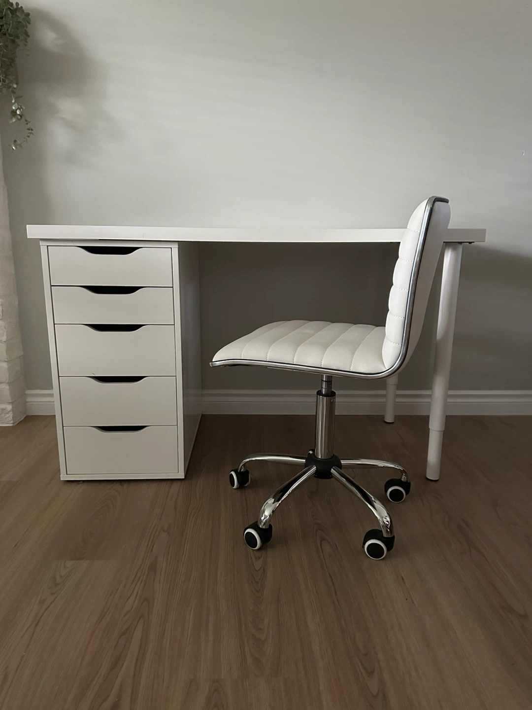 White Desk with Storage Drawers and Rolling Chair