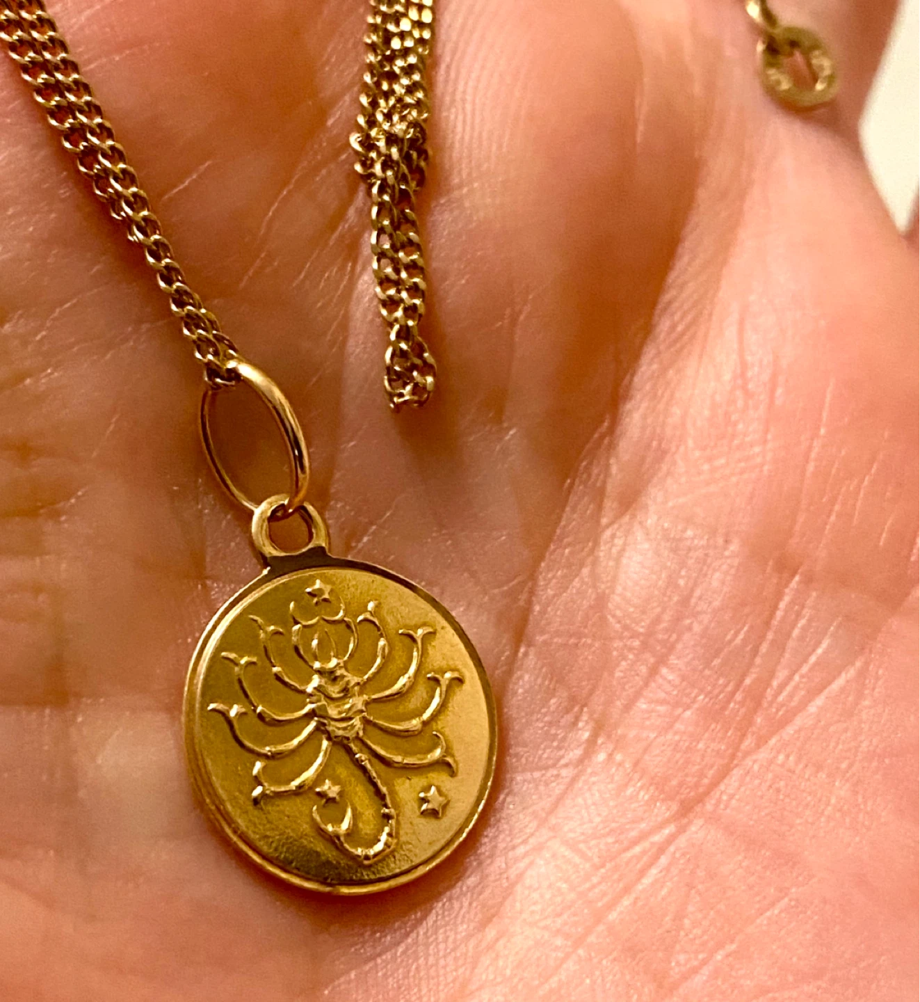 18K Yellow Gold Necklace with Zodiac Pendant - photo 2