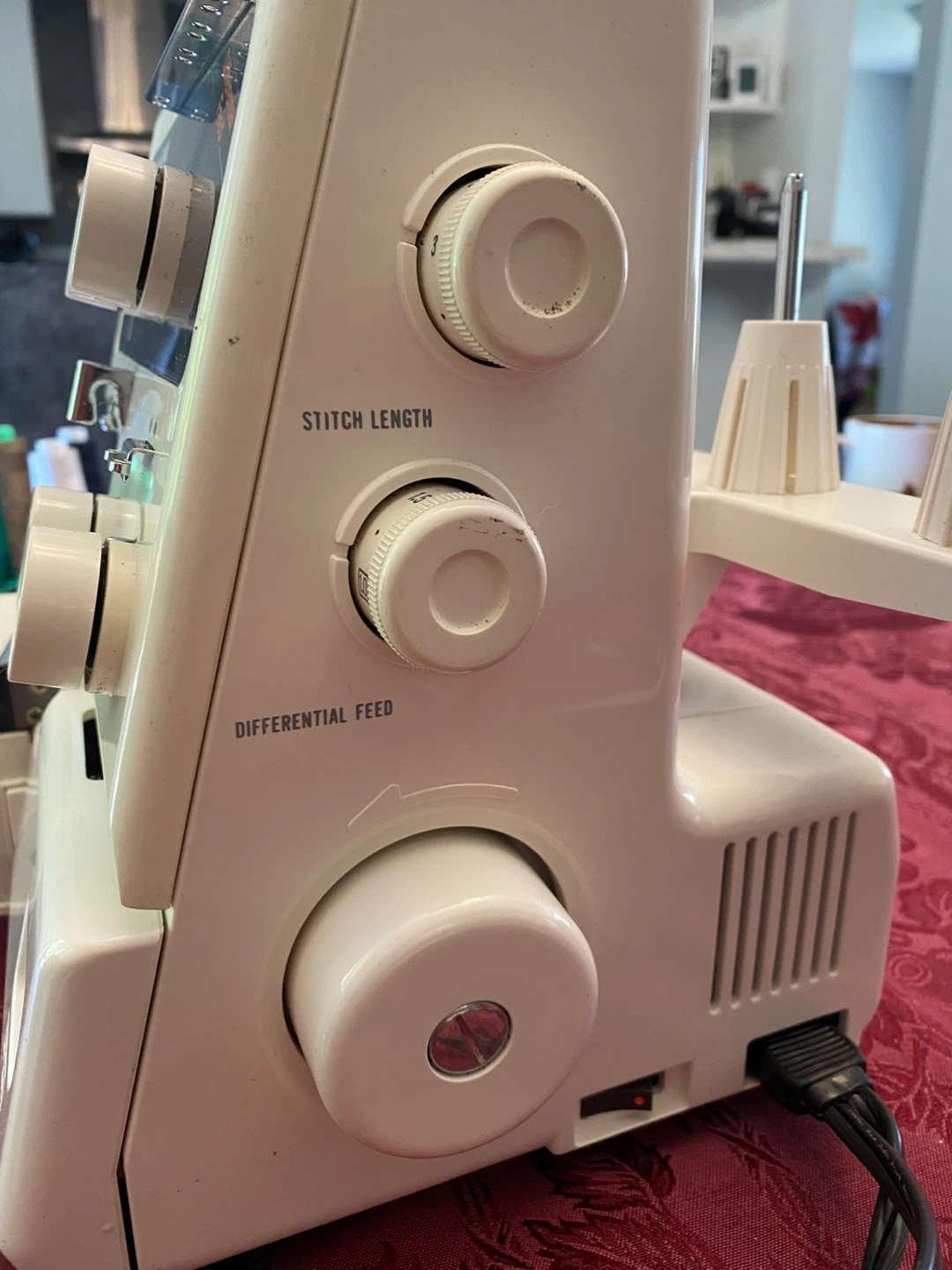 Kenmore 3 4D Serger Sewing Machine - photo 3