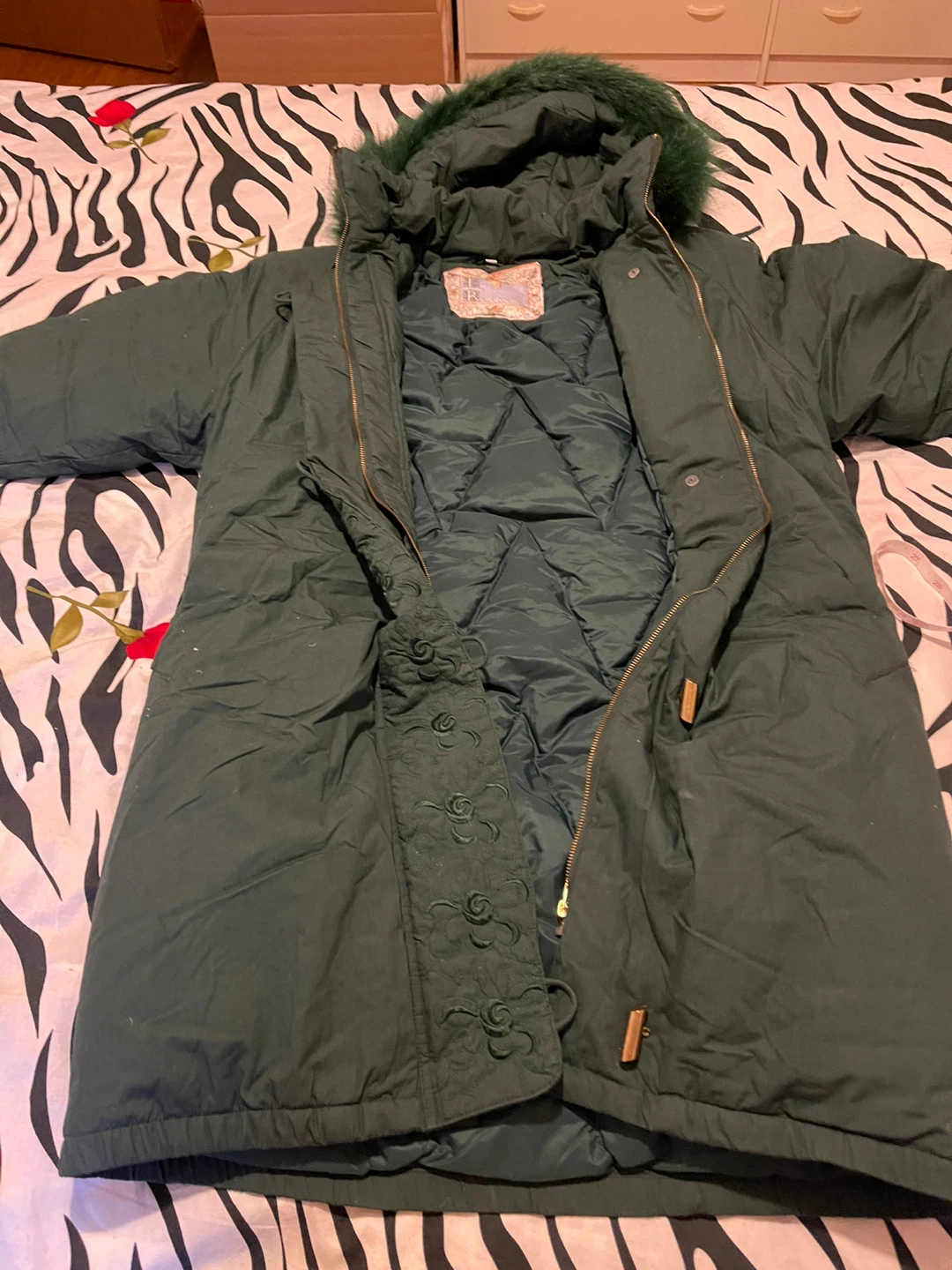 Women's Green Winter Coat with Fur Hood - photo 3