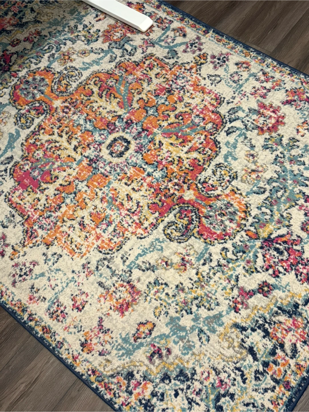 Area rug - photo 4