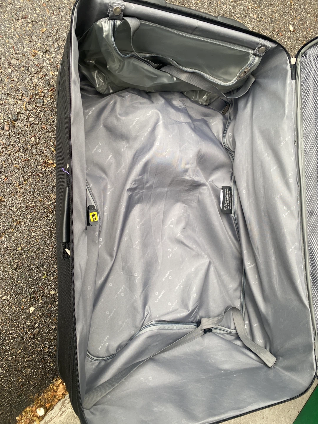 Samsonite Black Carry-On Suitcase - photo 3