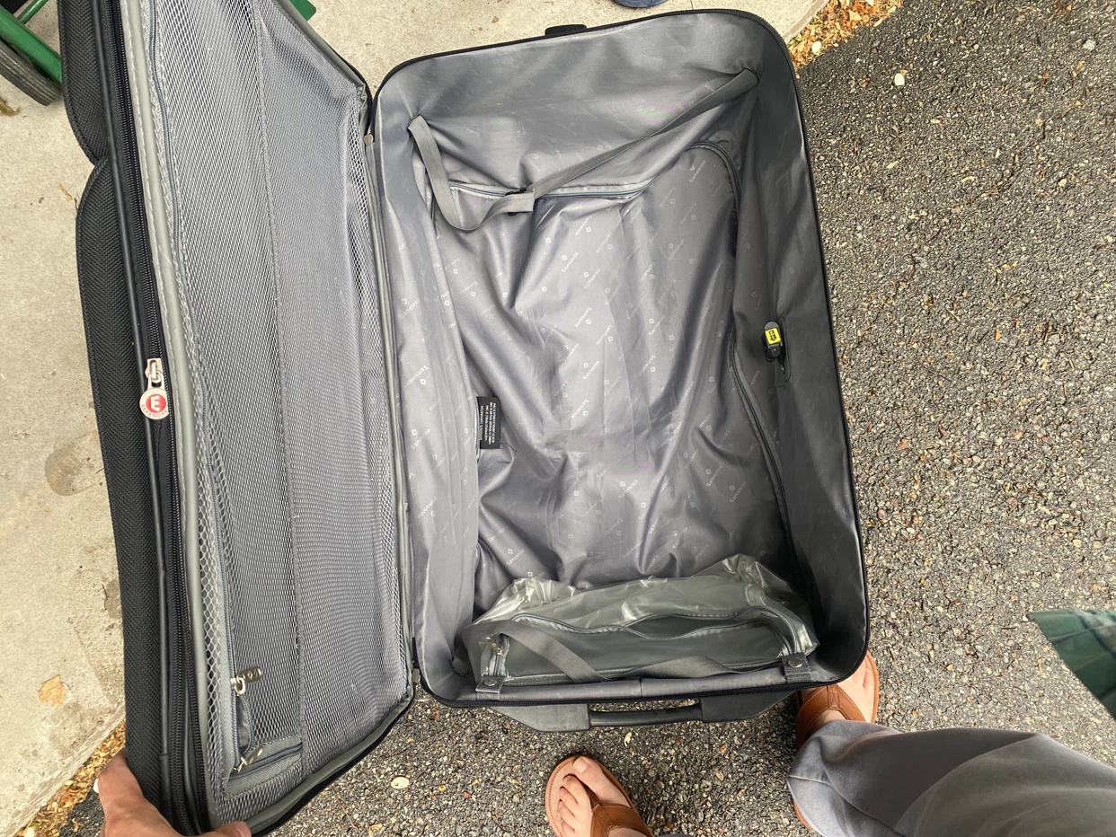Samsonite Black Carry-On Suitcase - photo 4