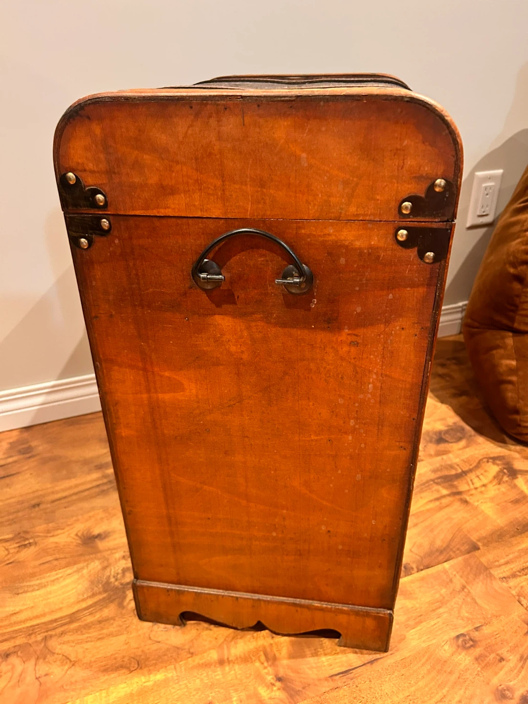 Vintage-Style Wooden Wine Rack Cabinet with Top Storage - photo 4