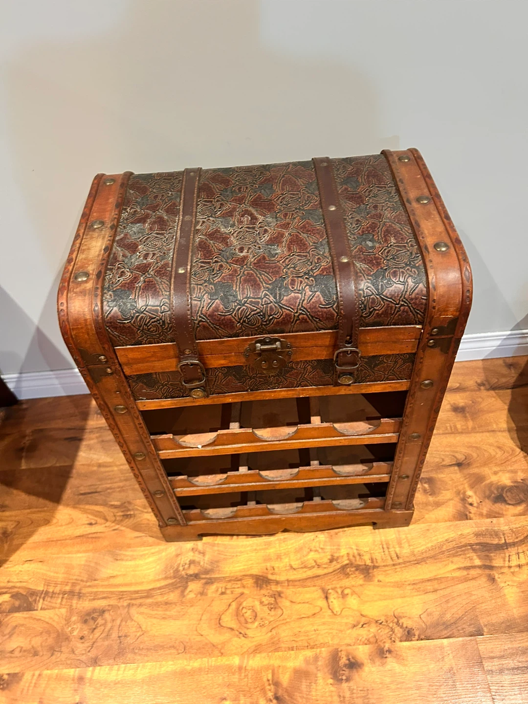 Vintage-Style Wooden Wine Rack Cabinet with Top Storage