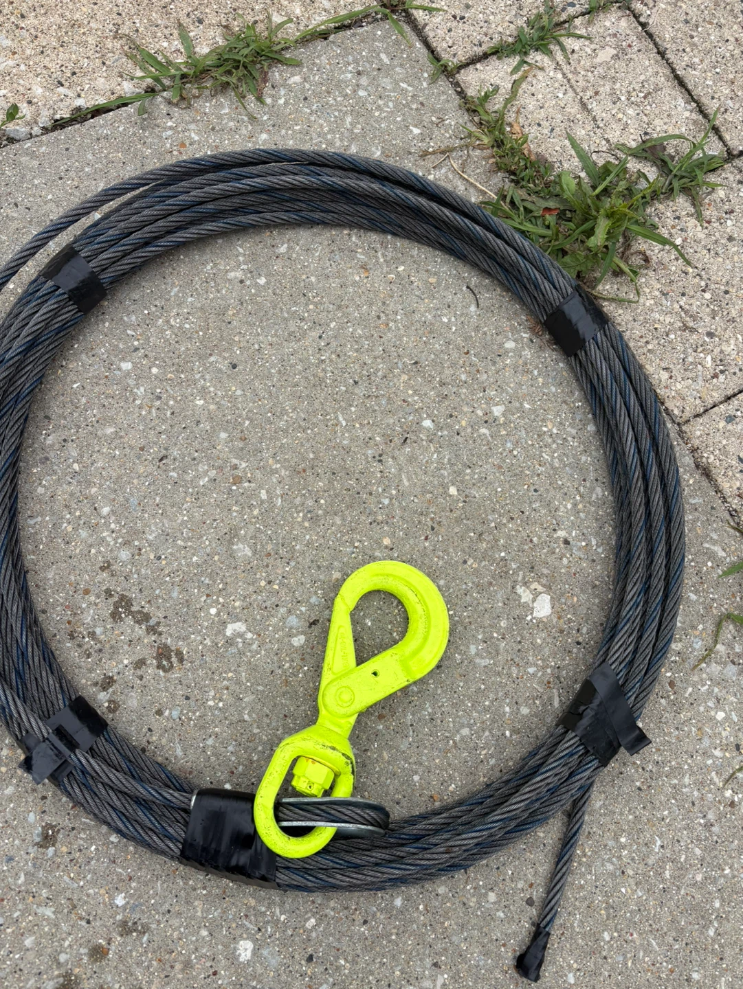 75 ft long Towing winch cable with Self-Locking Swivel Hook