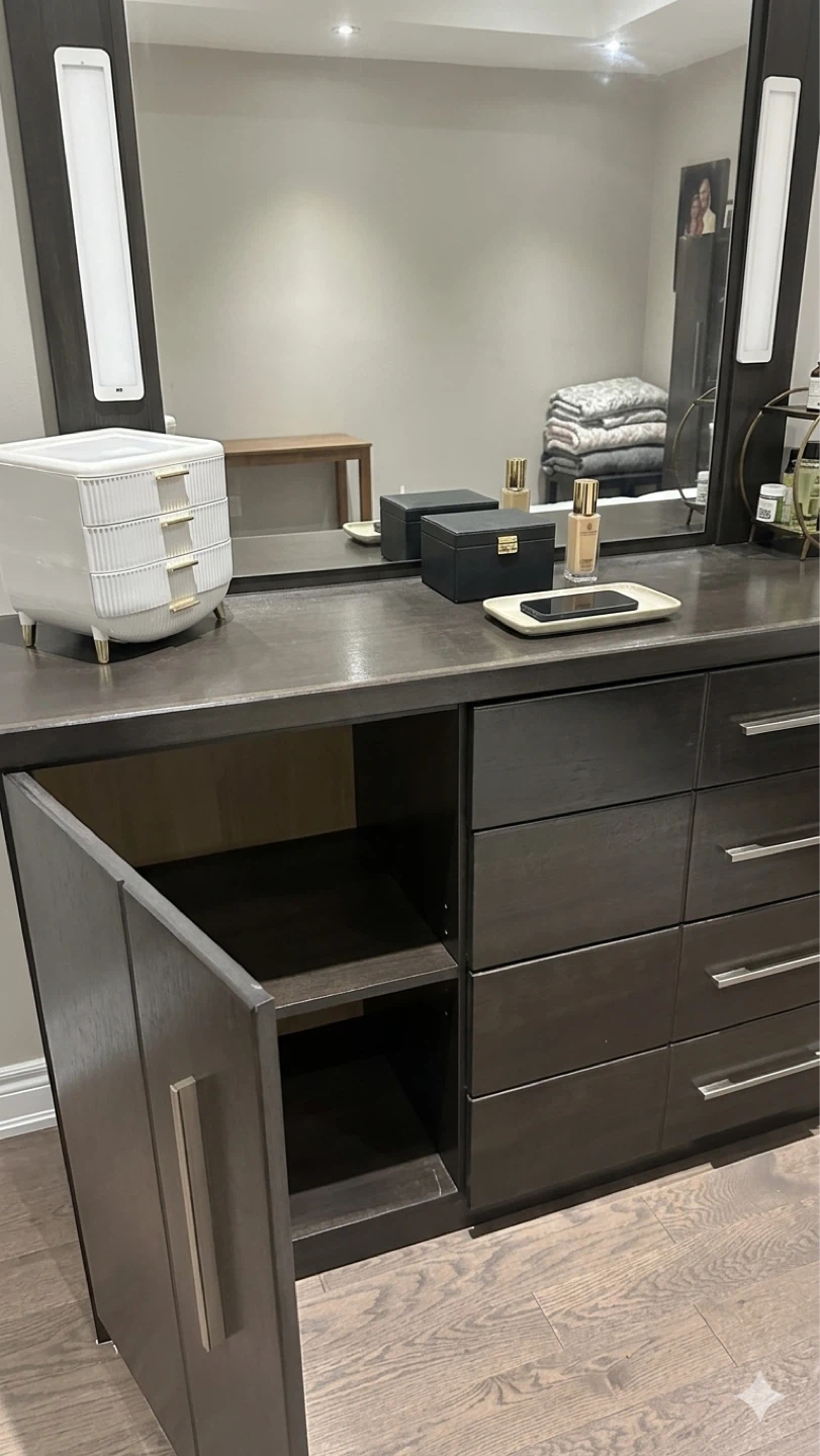 Dark Wood Bedroom Set with Storage - photo 3