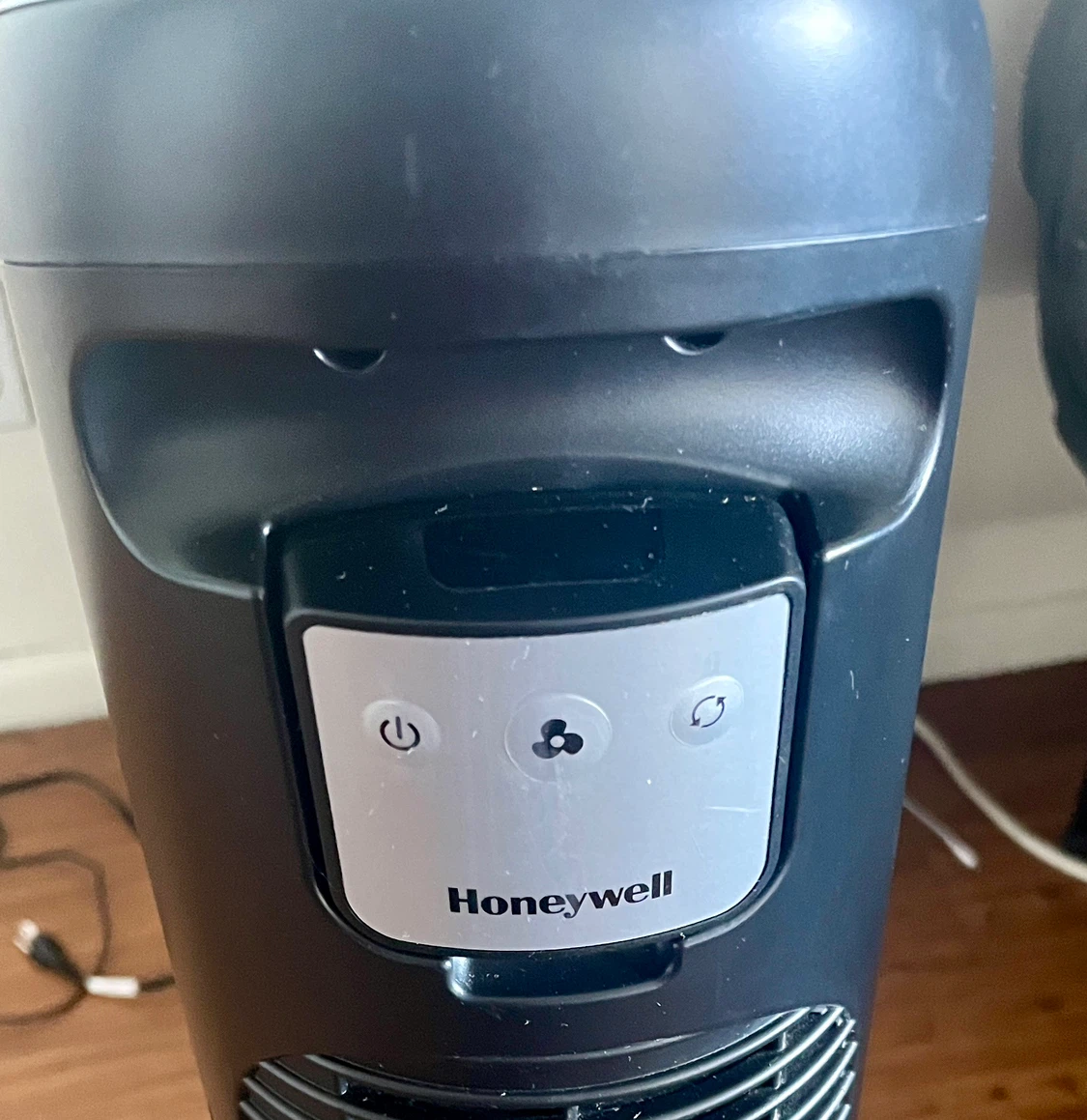 Honeywell QuietSet Tower Fan - photo 3