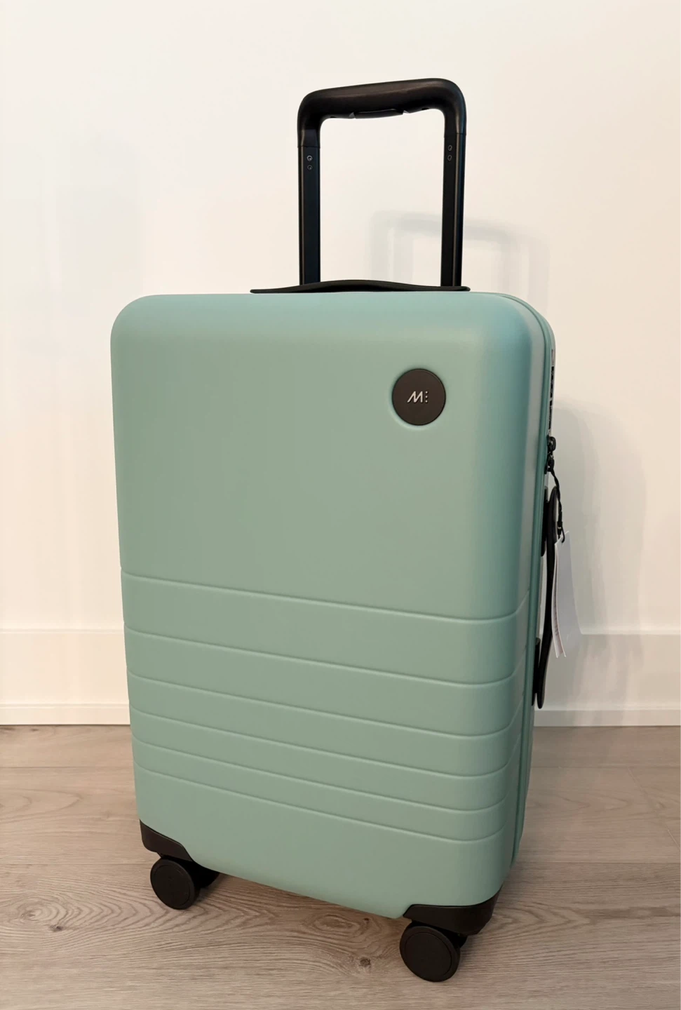 Monos Carry-On Luggage - seige Green