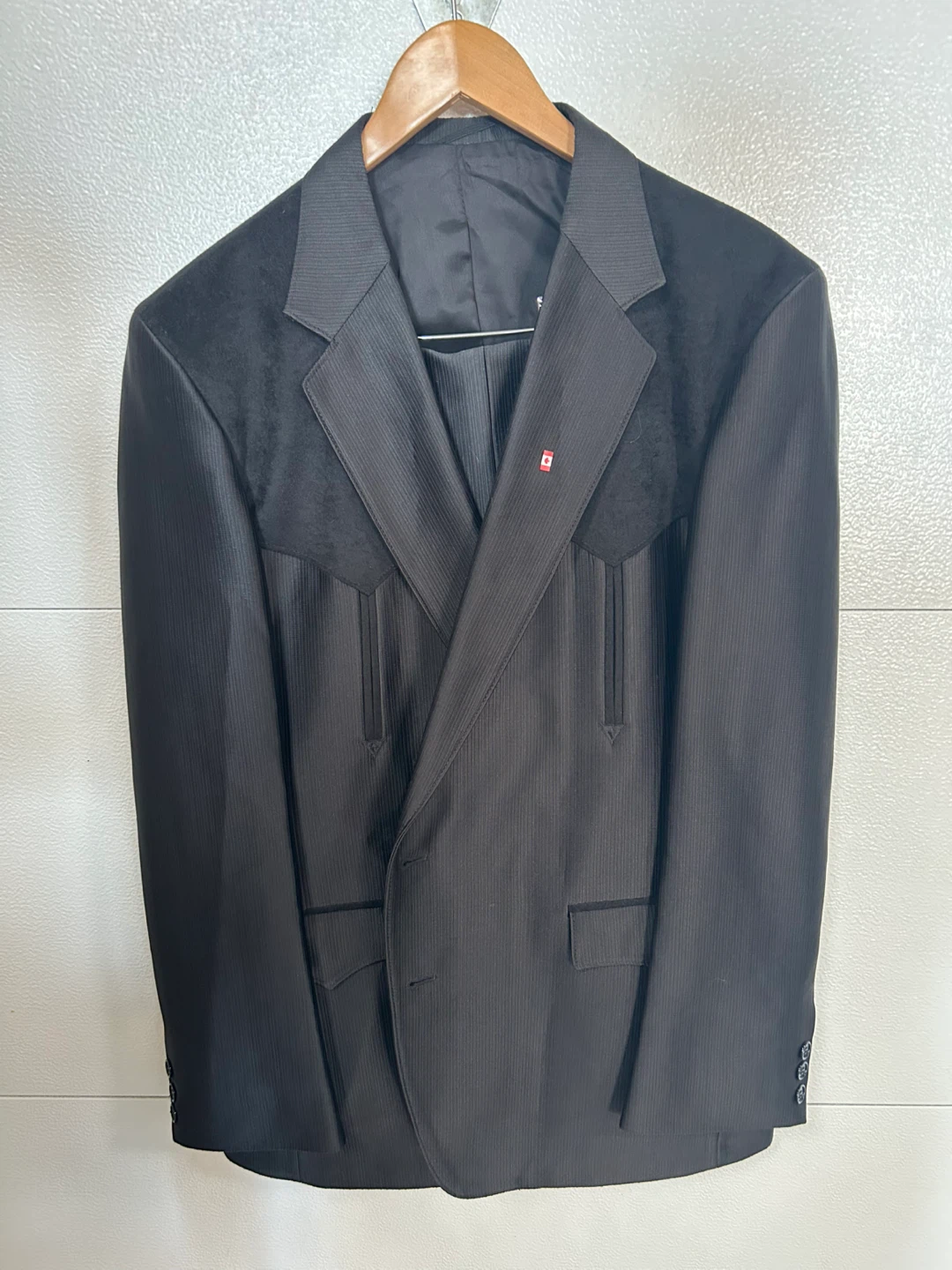 Circle S Western Suit