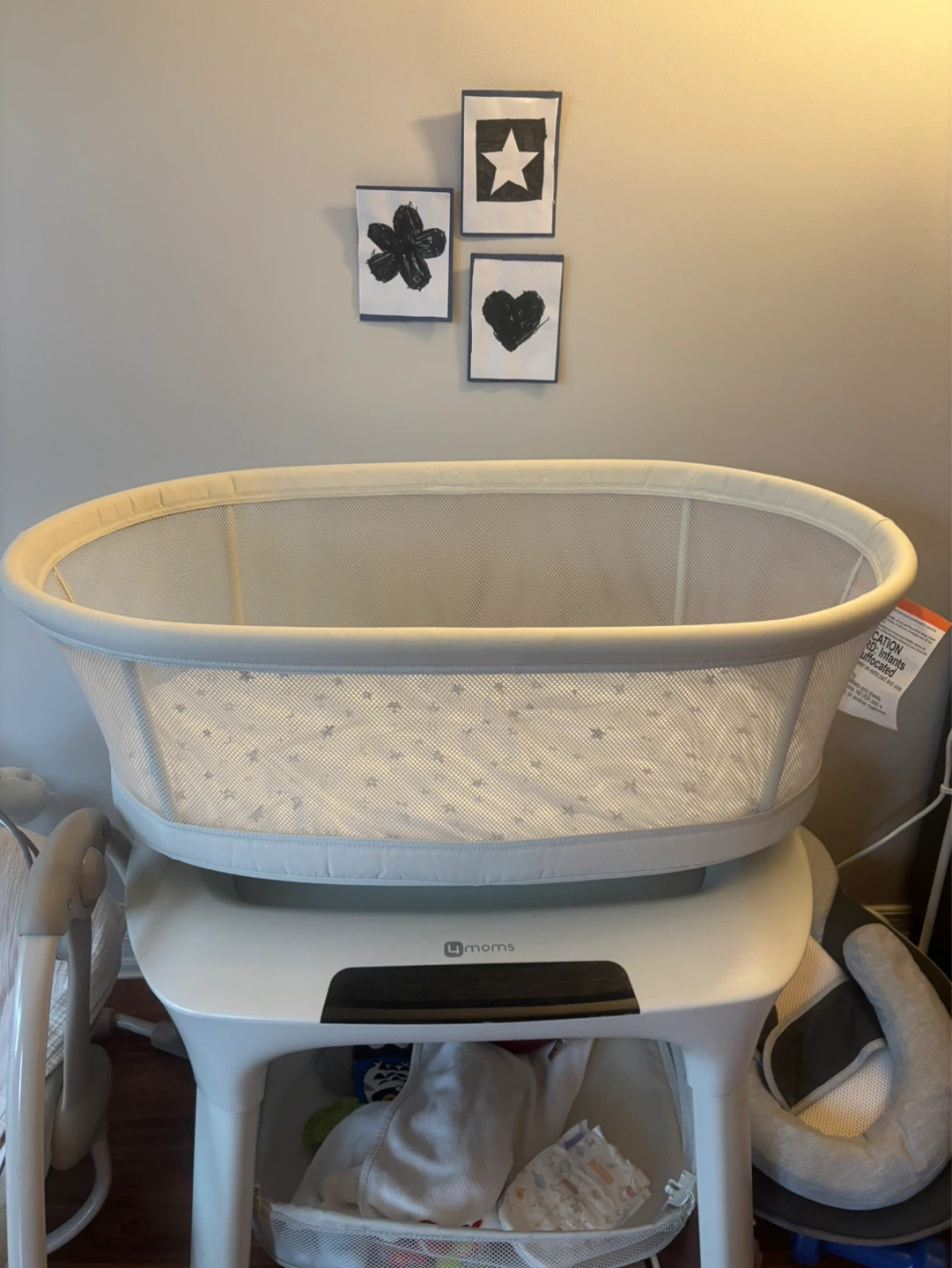 LIKE NEW 4moms® MamaRoo Sleep™ Bassinet