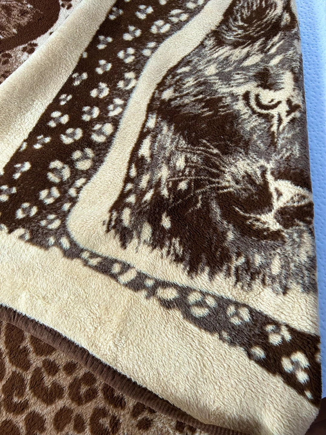 ‘Large cats’ Fleece Blanket - photo 3