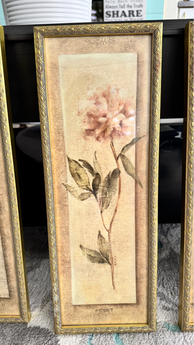 4 Beautiful Gold Frames - photo 4