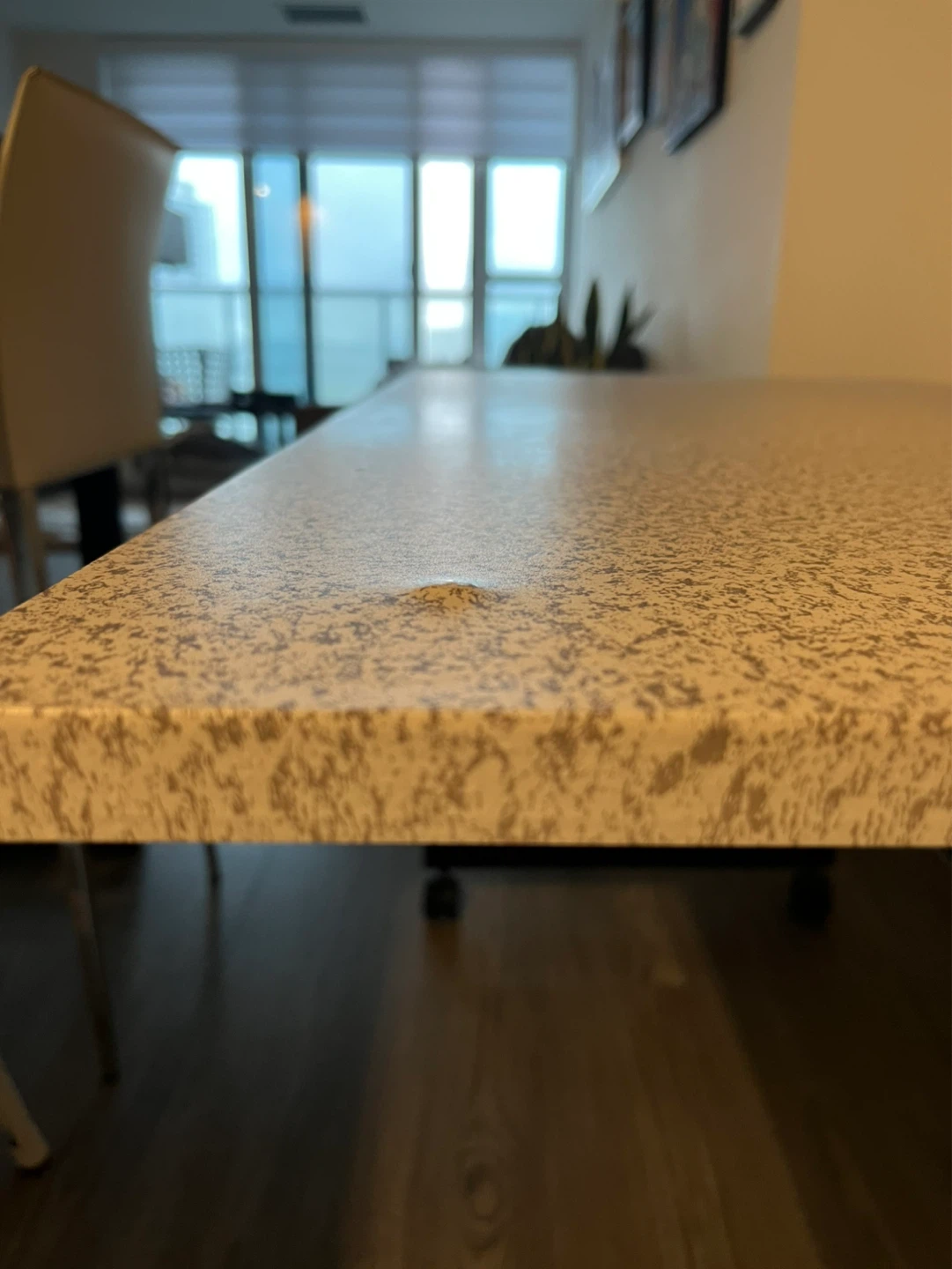 Adjustable Standing Desk with lockable casters - photo 4
