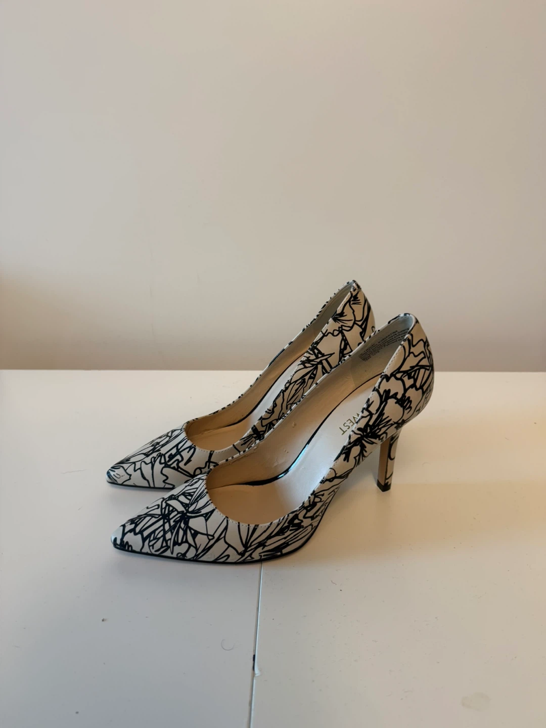 Assorted Women's High Heel Shoes(Three pairs ) - photo 3