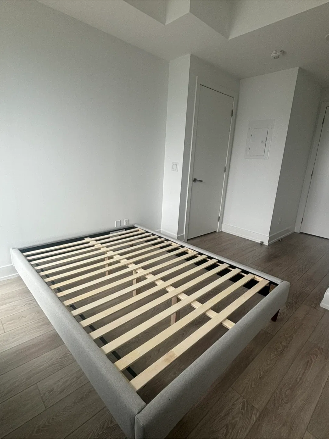 Double - Silk and Snow Bedframe - photo 2