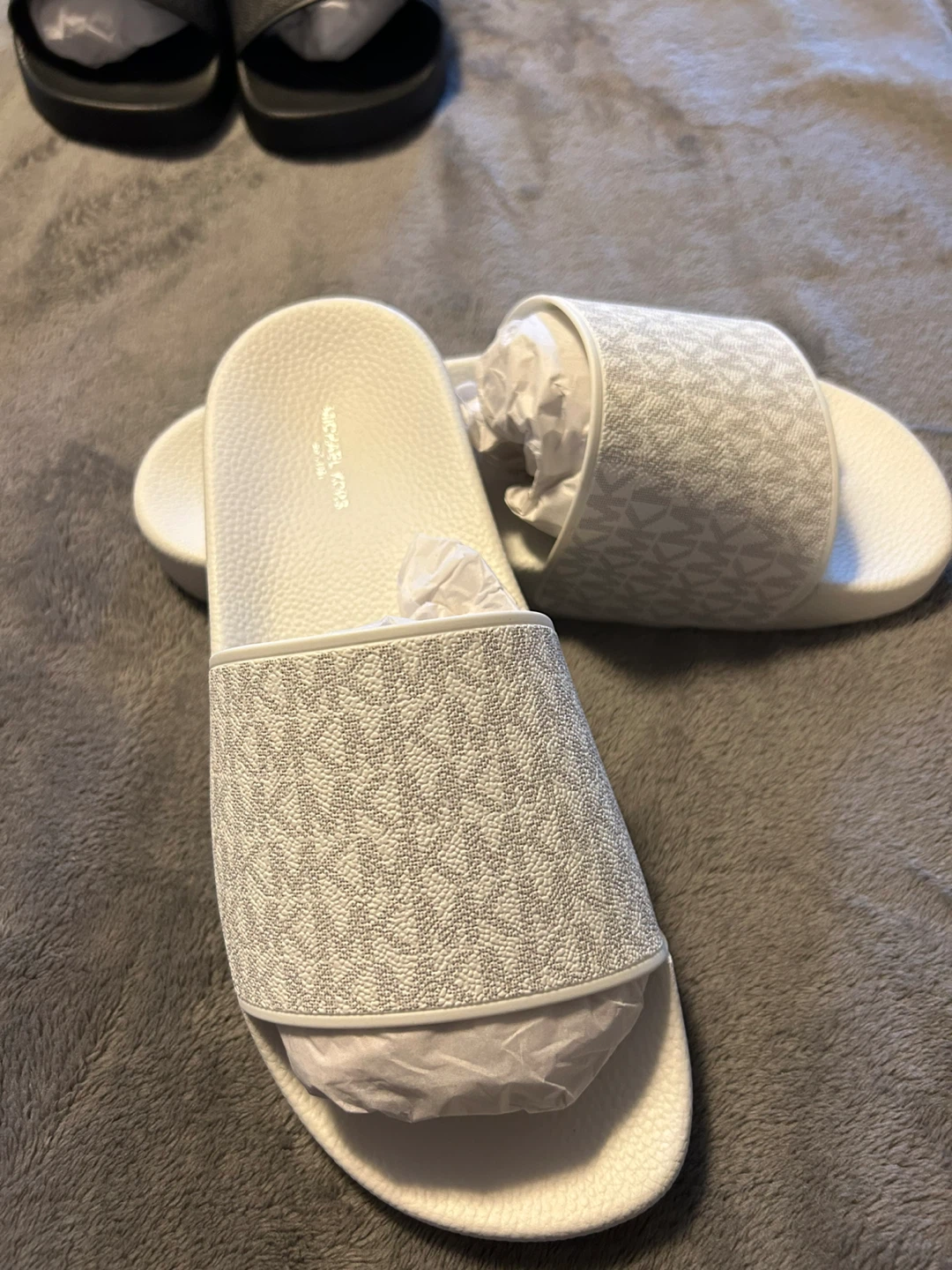 Michael Kors MK Slides