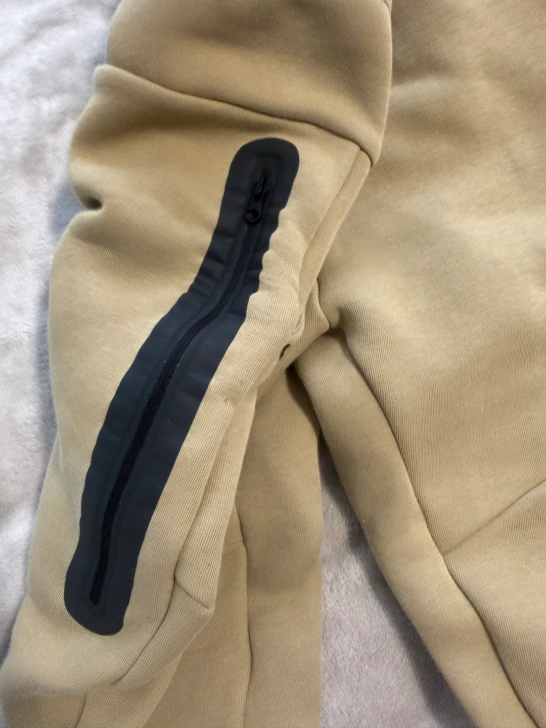 Nike Tech Fleece Joggers - photo 2