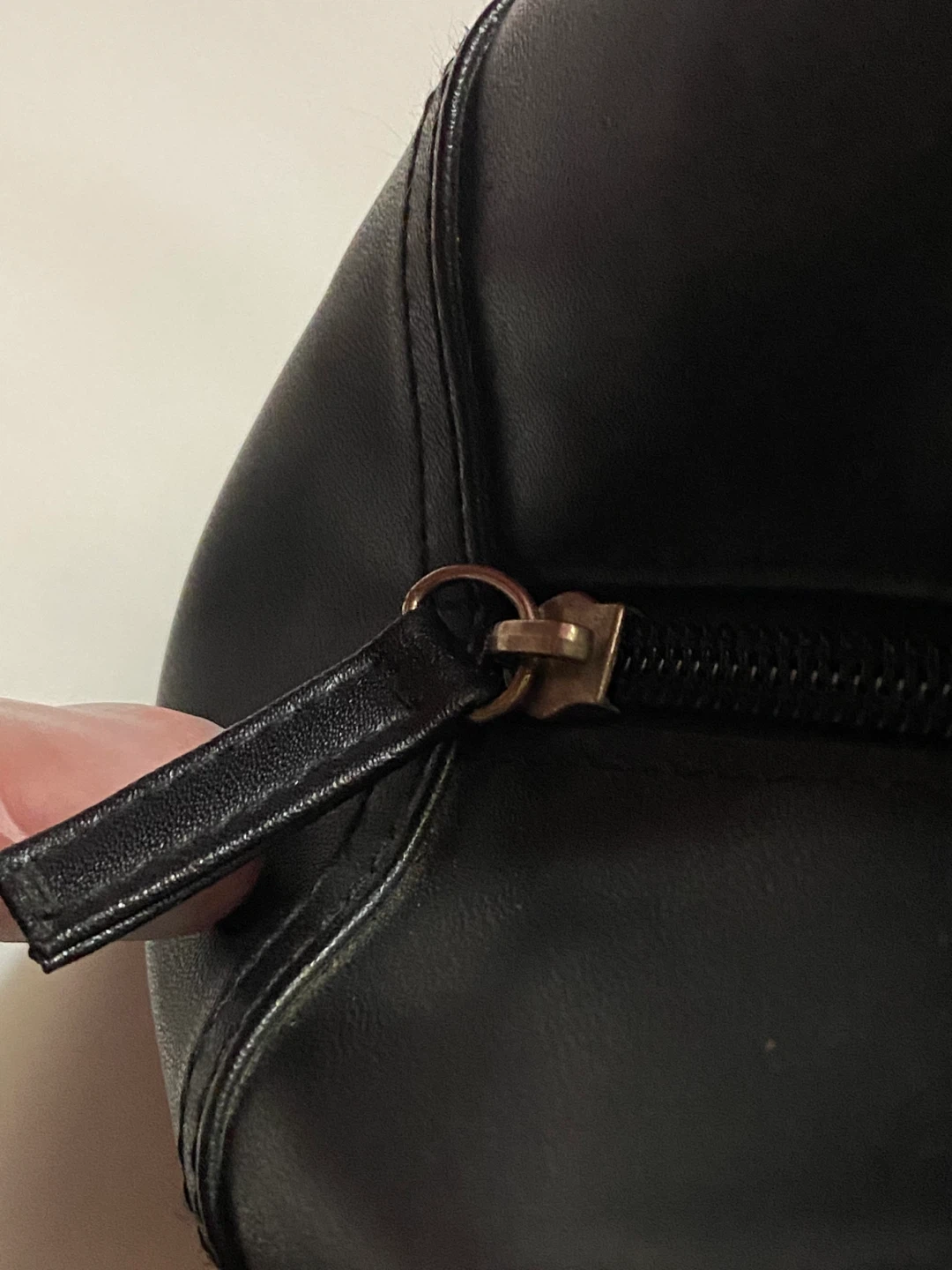 Quilted Faux Leather Handbag - photo 4