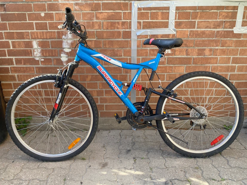 4 used bikes for sale! - photo 2