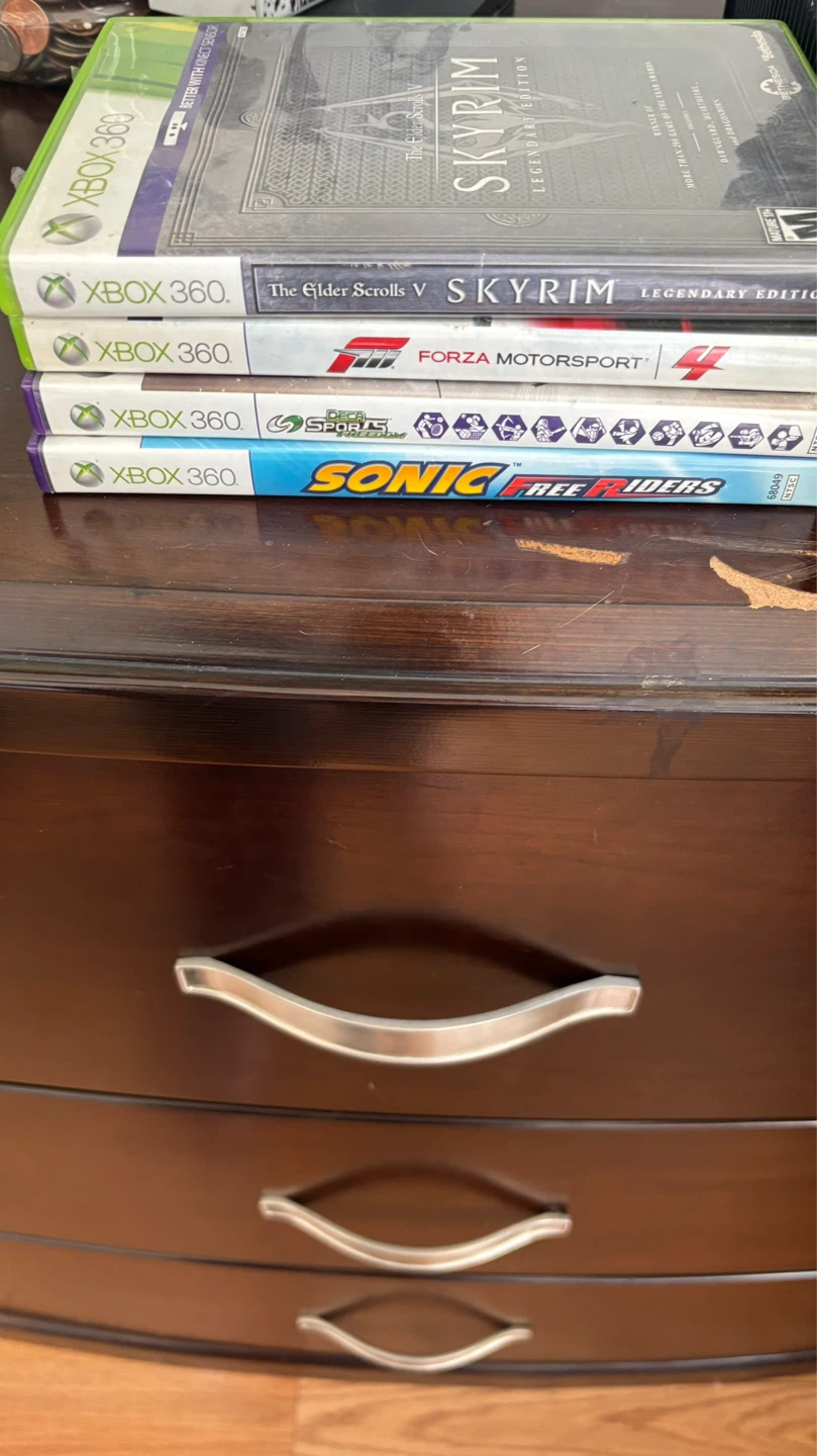 Xbox 360 Console with Kinect and Games - photo 2