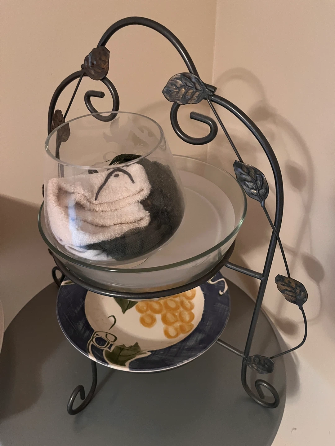Decorative Metal Display Stand with Glass Bowl