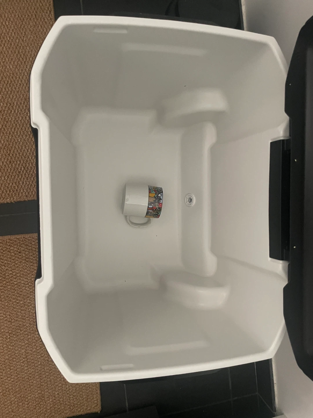NEW Coleman Rolling Cooler 84 Qt (never used) - photo 2