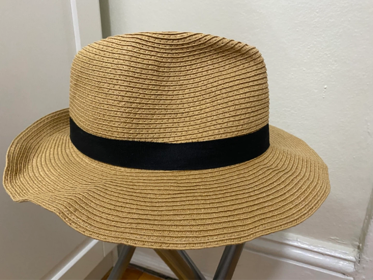 Reitmans Straw Hat with Black Ribbon - photo 2