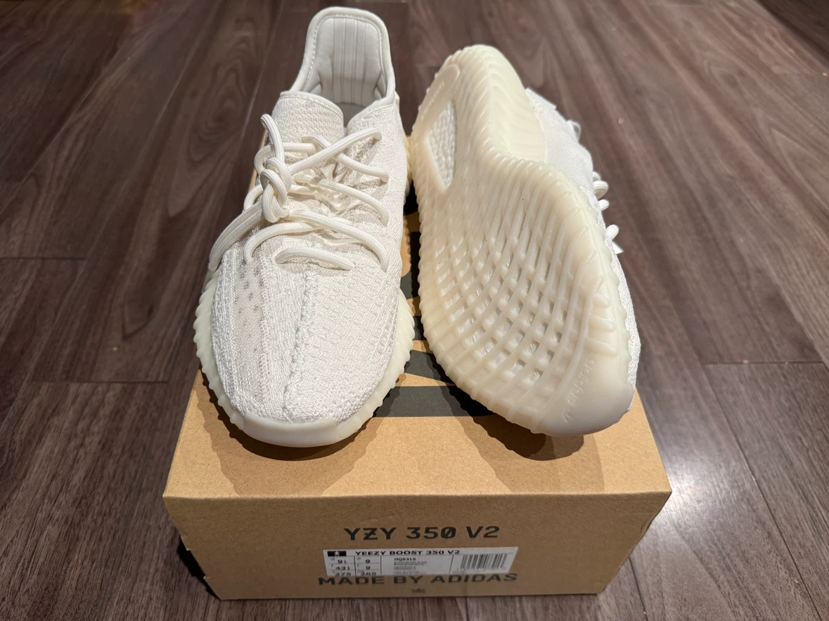 Adidas Yeezy Boost 350 V2 Sneakers Size US 9.5 - photo 4