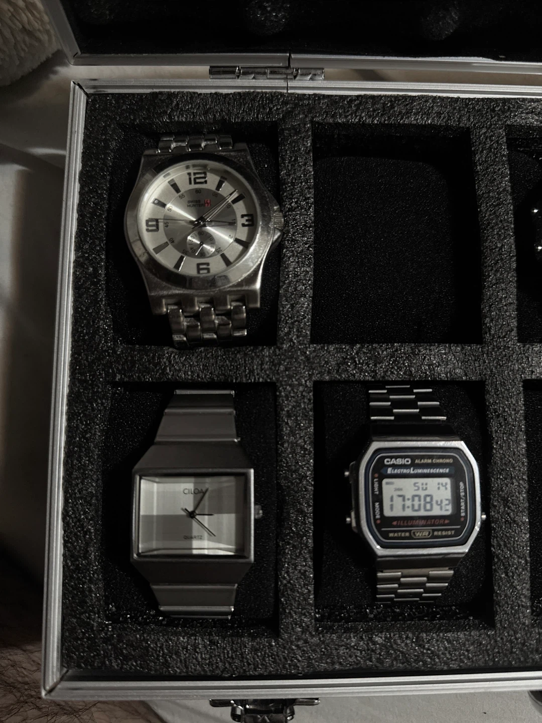 Lot of 3 Watches: Casio, CILDA, and Silver Tone