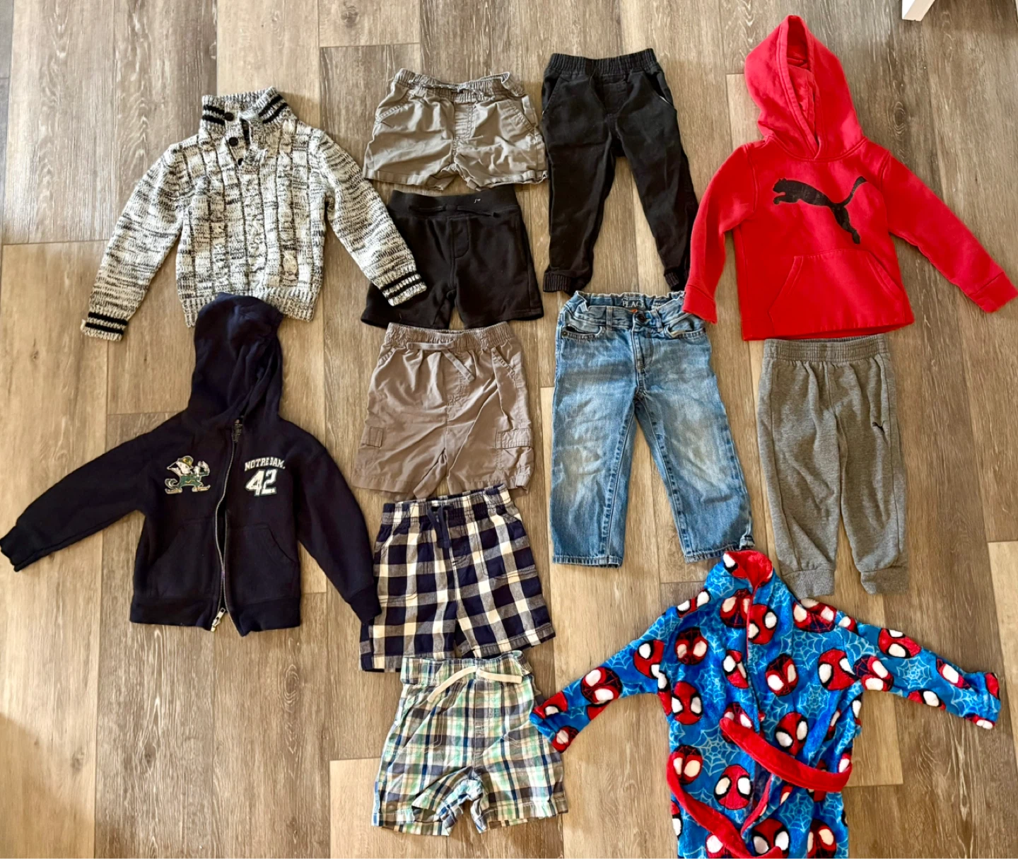 24M/2T Boys Clothing Bundle- Notre Dame, Puma, Spider-Man - photo 5