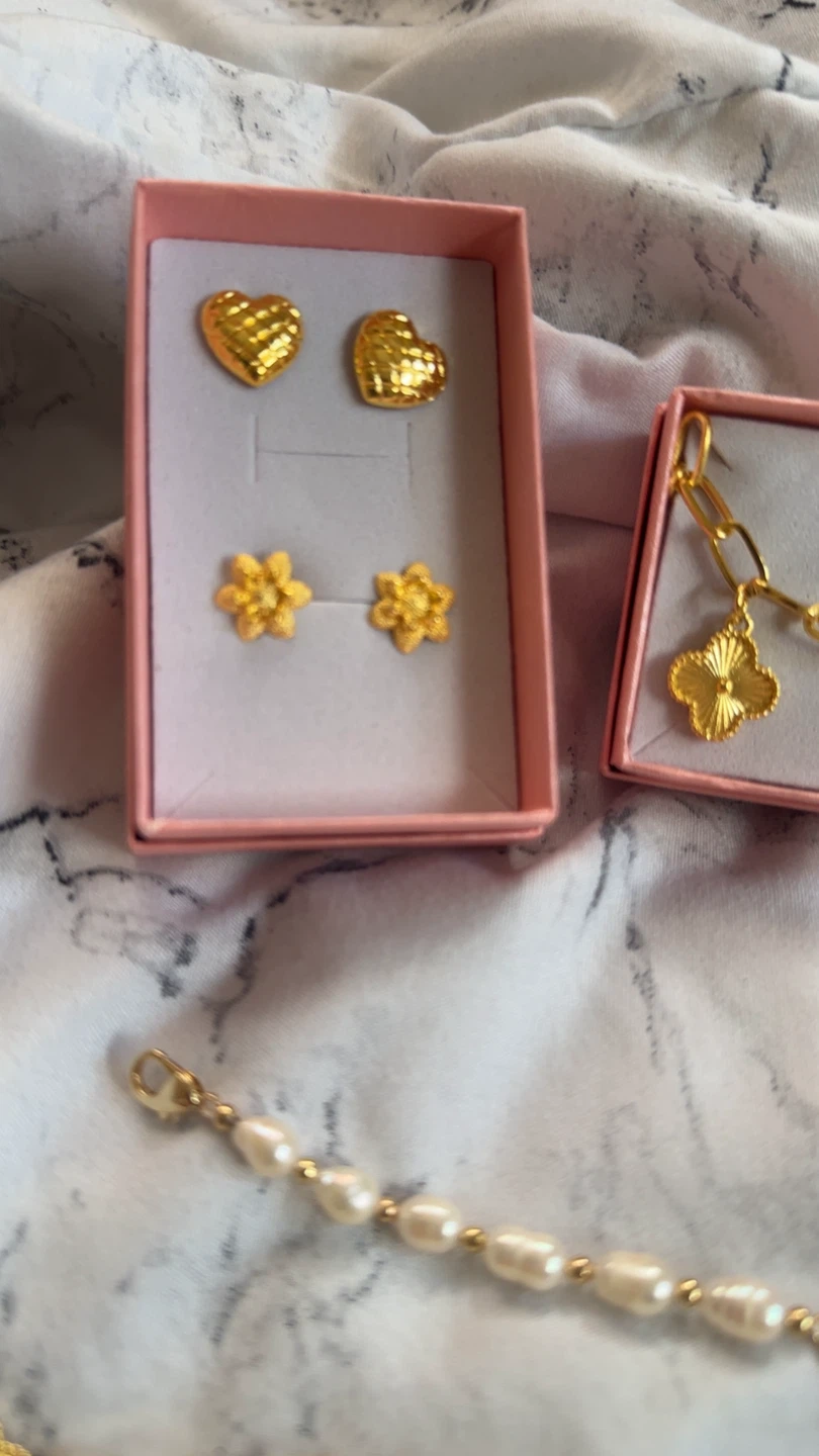 Gold Clover Charm Bracelet & Earrings Set - photo 4