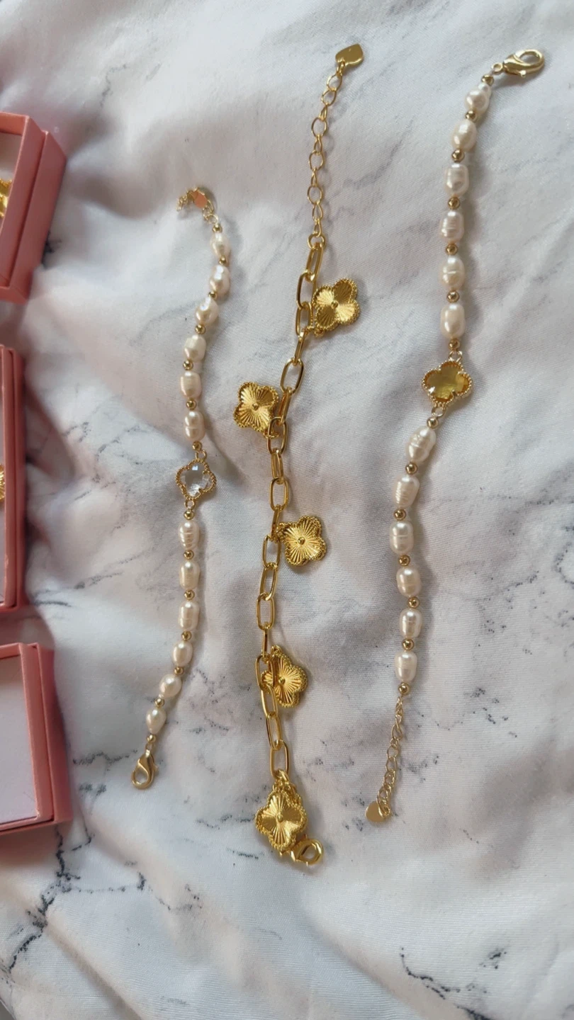 Gold Clover Charm Bracelet & Earrings Set - photo 3