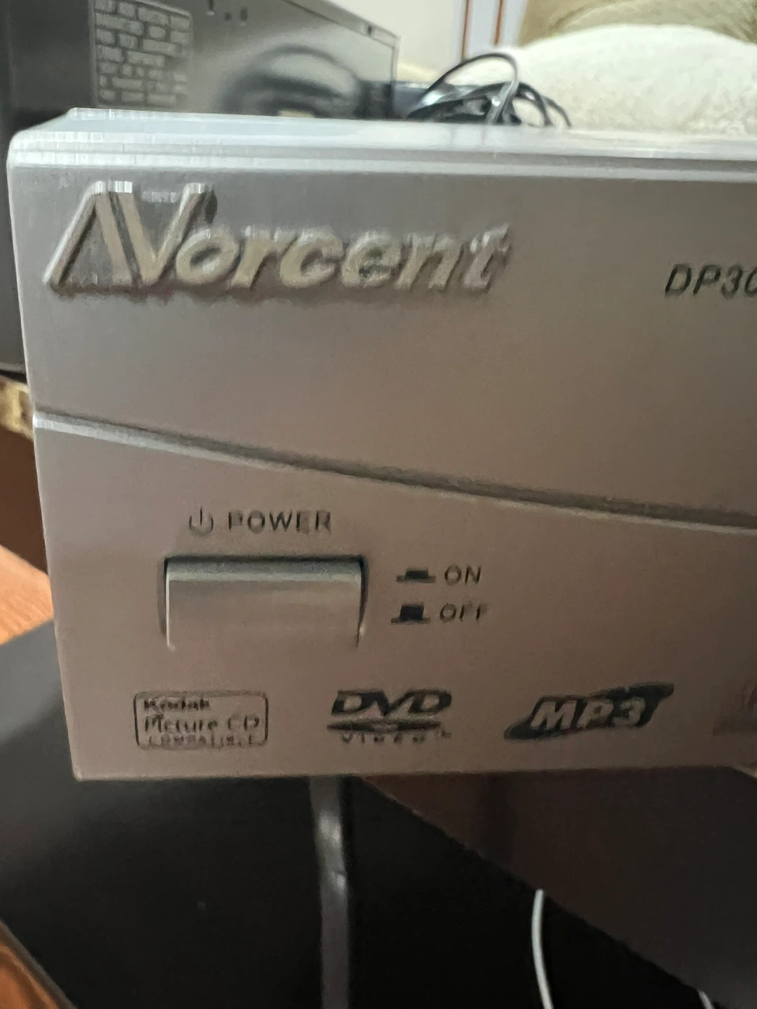 Vorcent DP300 DVD/CD/MP3 Player - photo 2