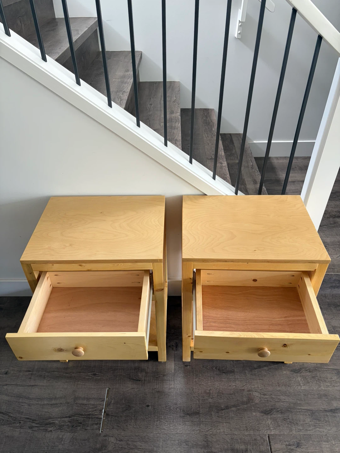 pair of wooden nightstands - photo 2