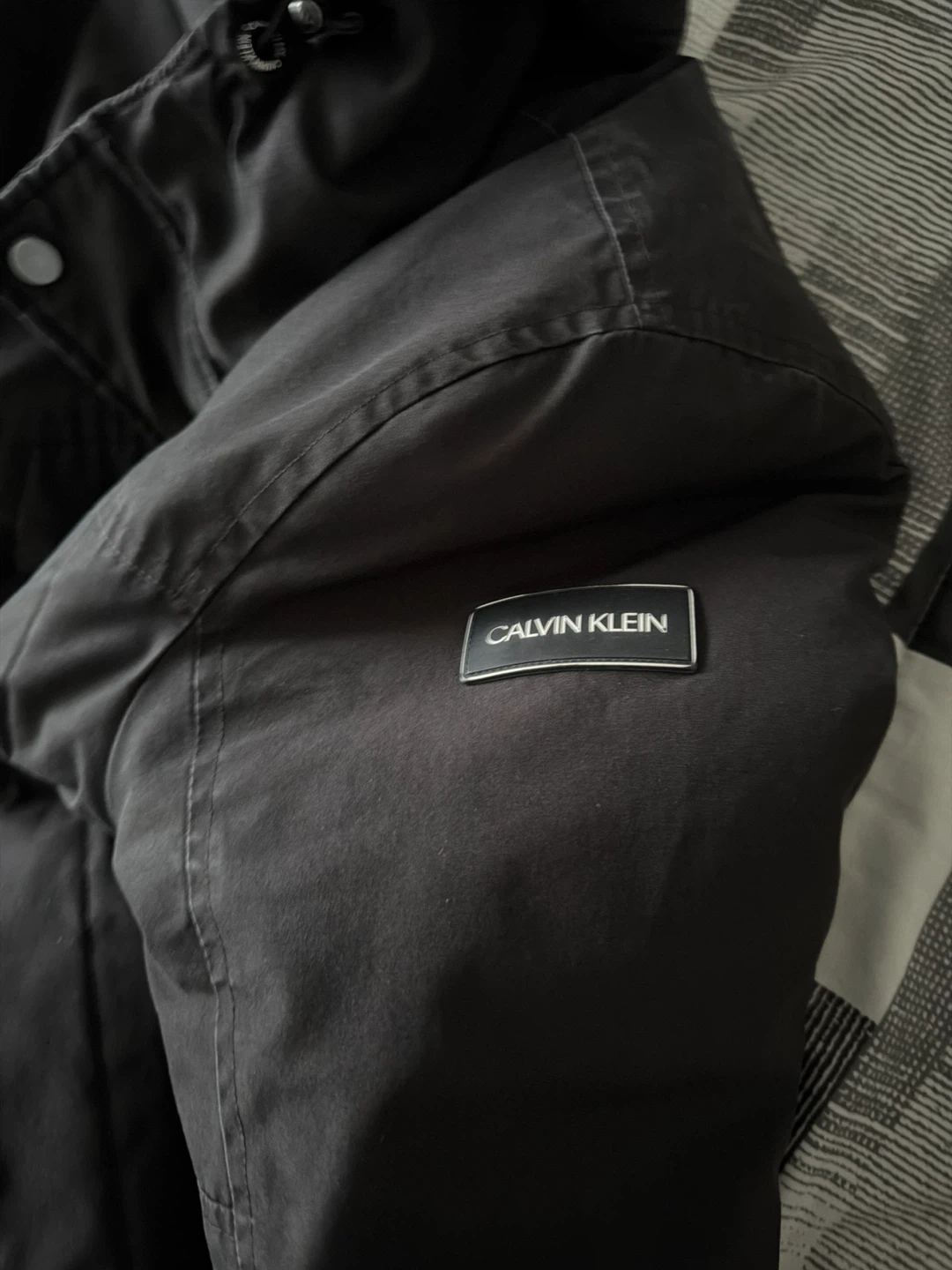 Calvin Klein Black Puffer Jacket - Medium - photo 3