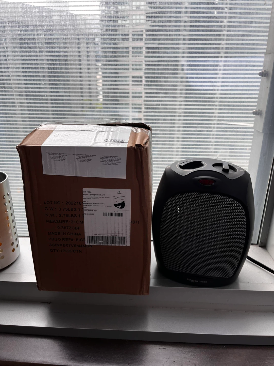 Amazon Basics Ceramic Space Heater - photo 3