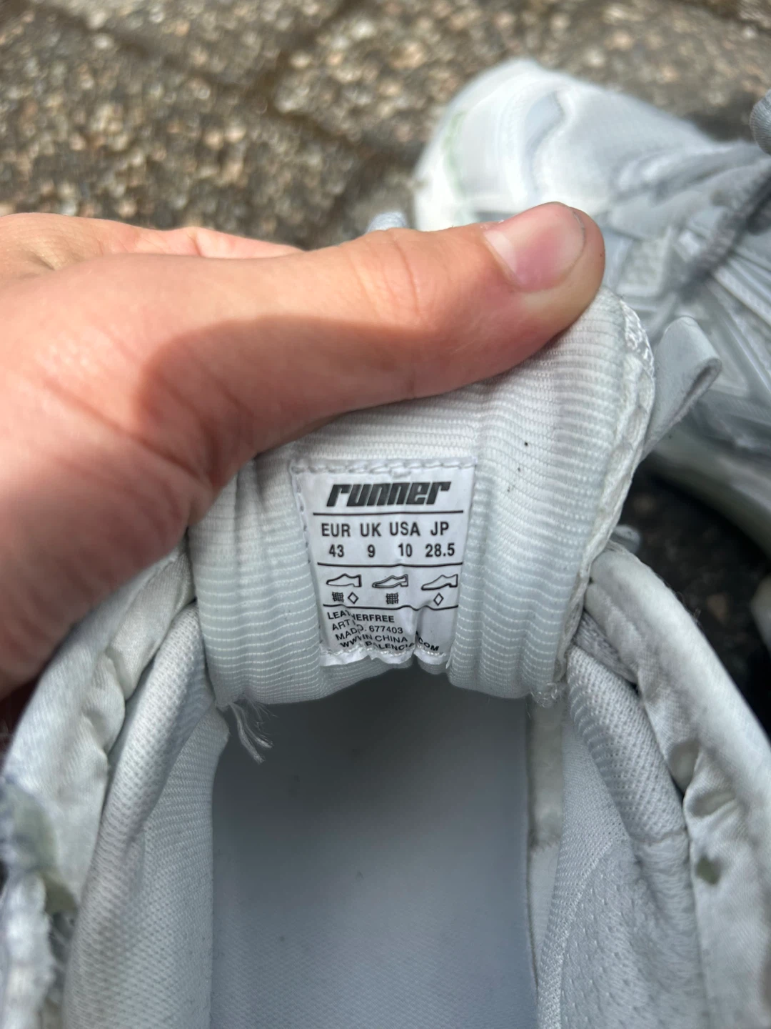 Balenciaga Runner - photo 3