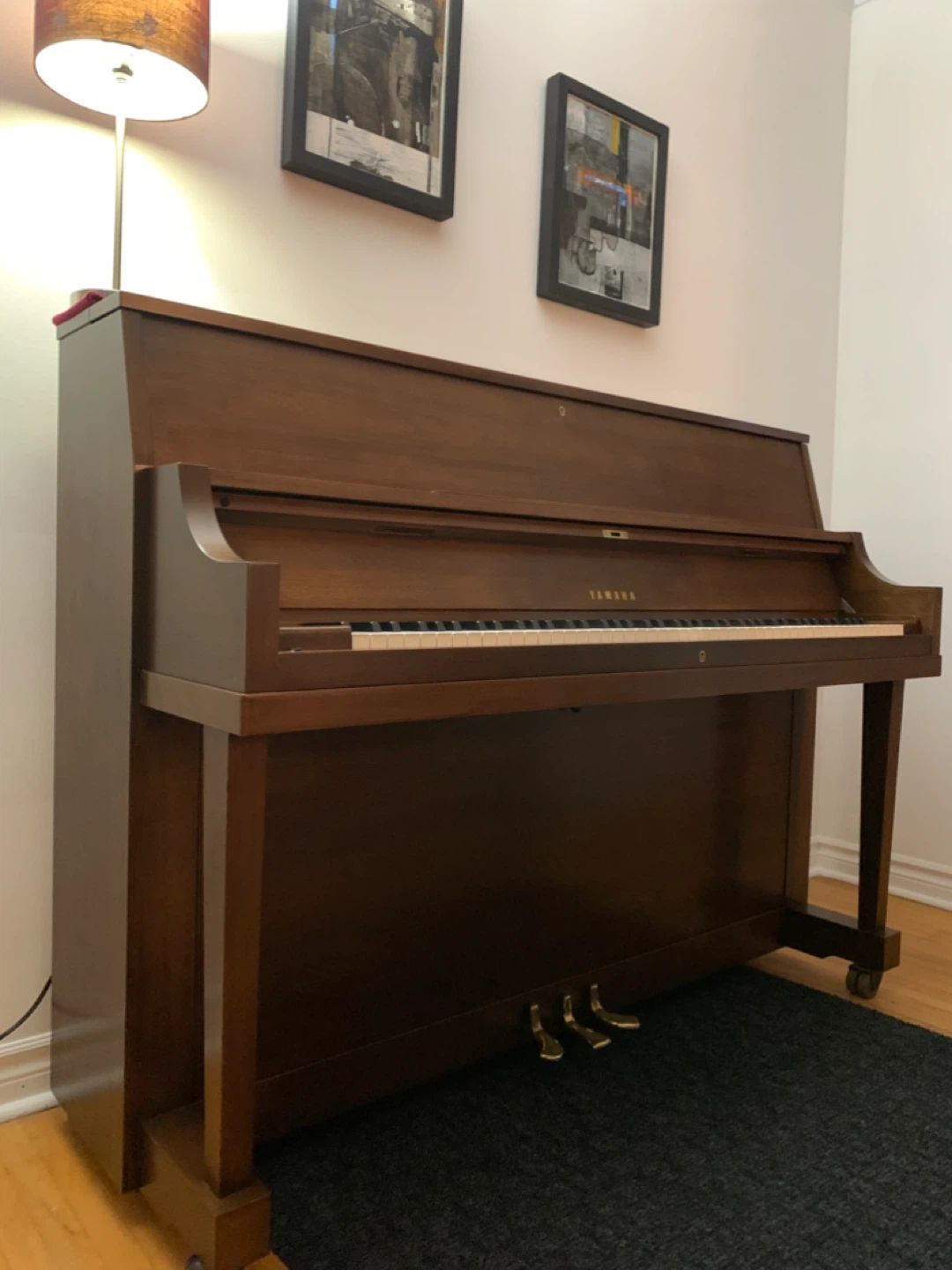 Yamaha Upright Piano - photo 4