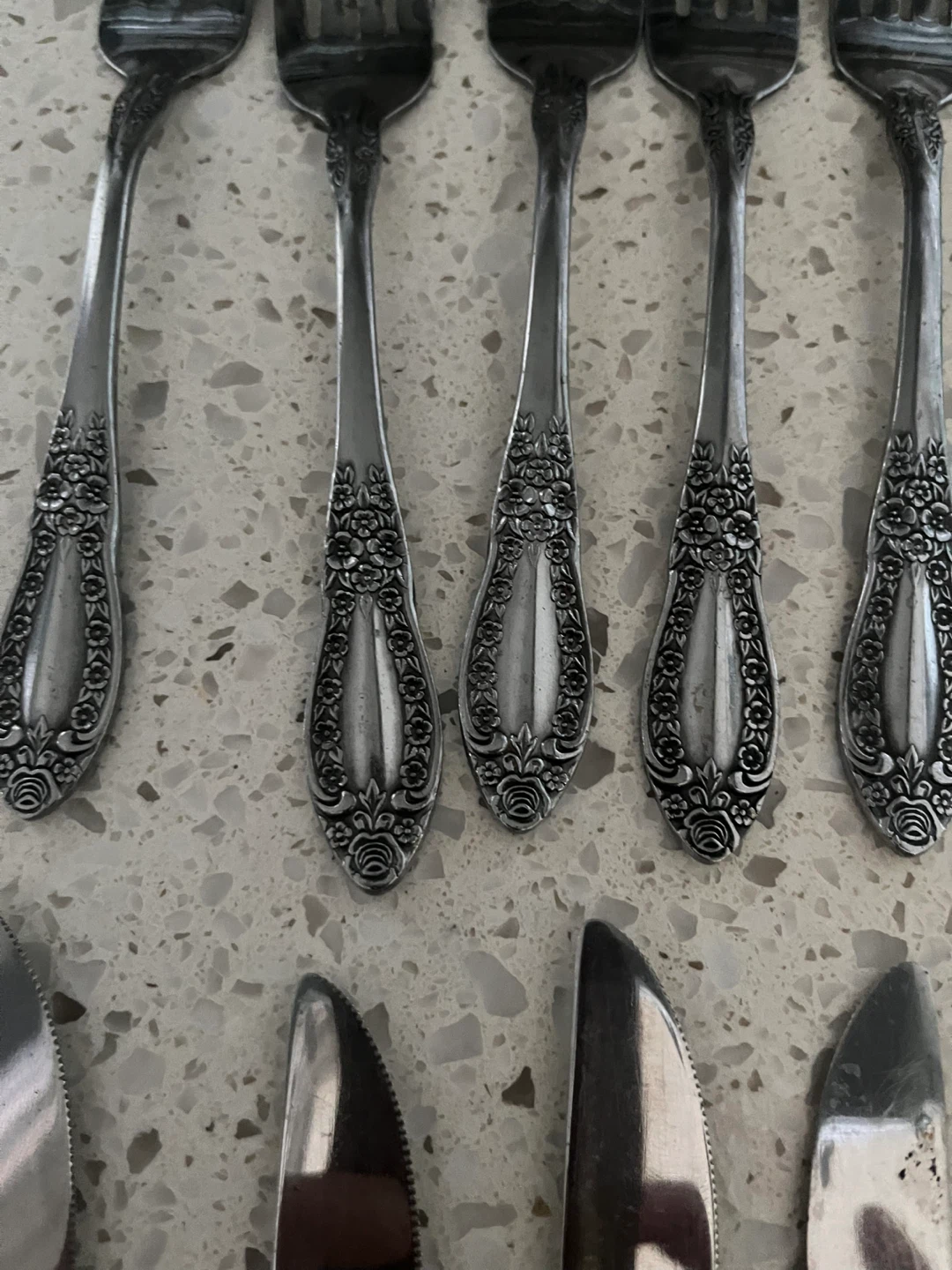 Vintage Silver Plated Cutlery Set of 16 ( 2 don’t match) - photo 2
