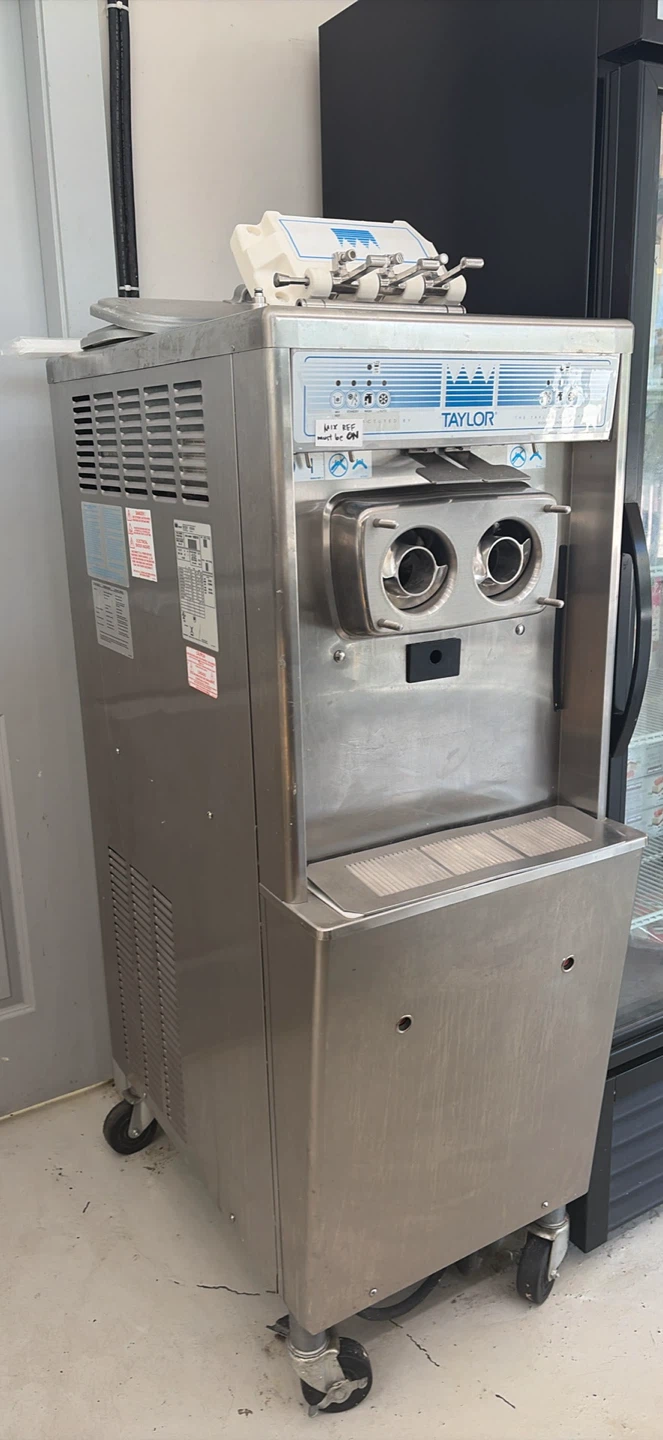 TAYLOR Soft Serve Machine