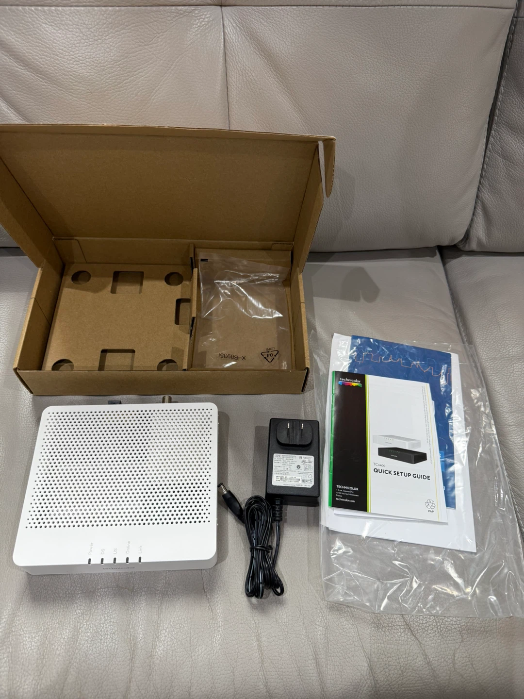 New Technicolor TC4400-AM DOCSIS 3.1 Cable Modem 3.6GB/Sec - photo 2